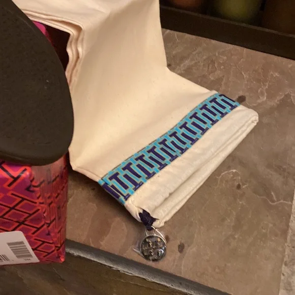 Tory Burch Roccia Sandal - Picture 4 of 5